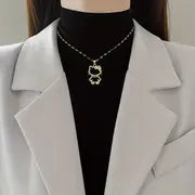 Sanrio für for hello kitty Charm Halskette - Elegante Titanstahl-Schlosskette mit funkelnden kubischen Zirkonenanhängern